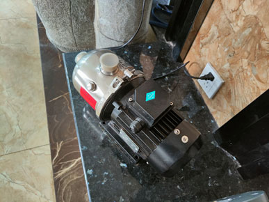 輕型臥式多級(jí)泵 輕型臥式多級(jí)泵